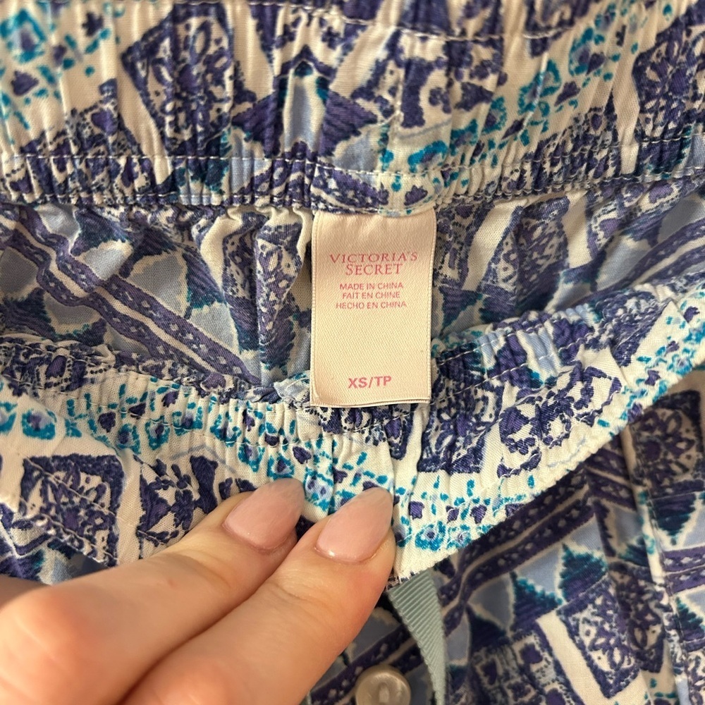 Victoria’s Secret Blue Purple and White Patterned Drawstring Pajama Pants XS - Picture 7 of 8